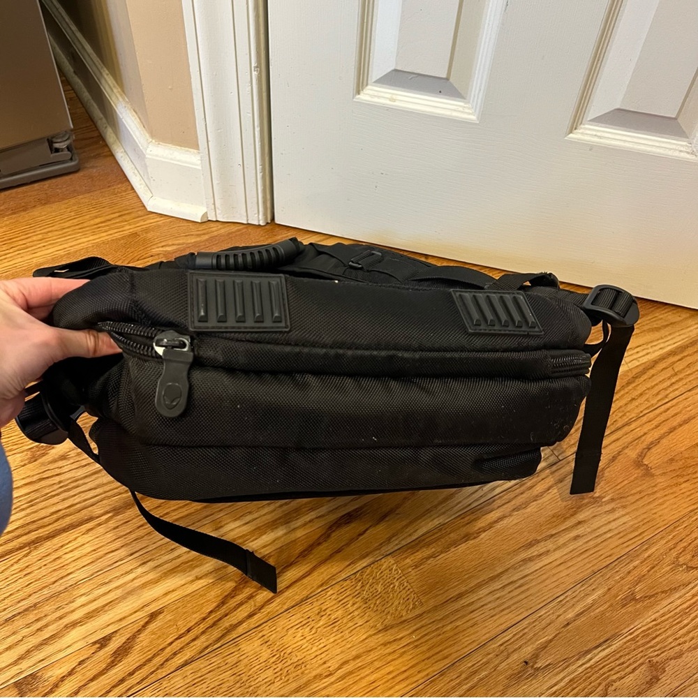 Alienware Orion ScanFast 17.3" Backpack Black TSA Laptop Gaming Backpack - Picture 7 of 7